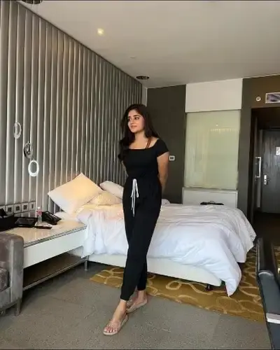 Call Girls Service in Parseoni